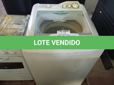 LOTE 381 - 01 MÁQUINA DE LAVAR MARCA CÔNSUL 10KG 220V. (NO ESTADO) ATENÇÃO! FAZER A VISITAÇÃO ANTES DE ARREMATAR, NÃO SABEMOS SE FUNCIONA. LEILÃO NÃO TEM GARANTIA E NEM DEVOLUÇÃO, SUJEITO A POSSÍVEIS AVARIAS VISÍVEIS/OCULTAS E/OU AUSÊNCIA DE COMPONENTES.