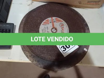 LOTE 307 - 10 DISCOS PARA SERRA DE BANCADA. (NO ESTADO) ATENÇÃO! FAZER A VISITAÇÃO ANTES DE ARREMATAR, NÃO SABEMOS SE FUNCIONA. LEILÃO NÃO TEM GARANTIA E NEM DEVOLUÇÃO, SUJEITO A POSSÍVEIS AVARIAS VISÍVEIS/OCULTAS E/OU AUSÊNCIA DE COMPONENTES.