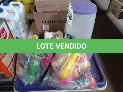 LOTE 278 - 01 LOTE COM VÁRIOS ACESSÓRIOS PARA PET’S. (NO ESTADO) ATENÇÃO! FAZER A VISITAÇÃO ANTES DE ARREMATAR, NÃO SABEMOS SE FUNCIONA. LEILÃO NÃO TEM GARANTIA E NEM DEVOLUÇÃO, SUJEITO A POSSÍVEIS AVARIAS VISÍVEIS/OCULTAS E/OU AUSÊNCIA DE COMPONENTES.