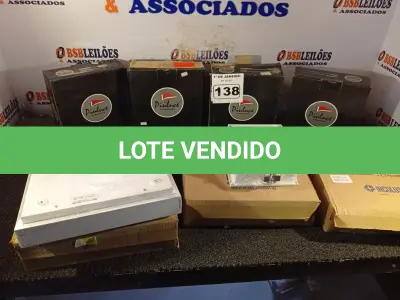 LOTE 138 - 01 LOTE COM VÁRIAS LUMINÁRIAS DE EMBUTIR. (NO ESTADO) ATENÇÃO! FAZER A VISITAÇÃO ANTES DE ARREMATAR, NÃO SABEMOS SE FUNCIONA. LEILÃO NÃO TEM GARANTIA E NEM DEVOLUÇÃO, SUJEITO A POSSÍVEIS AVARIAS VISÍVEIS/OCULTAS E/OU AUSÊNCIA DE COMPONENTES.