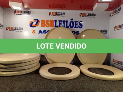 LOTE 141 - 06 ASSENTOS PARA VASO SANITÁRIO. (NO ESTADO) ATENÇÃO! FAZER A VISITAÇÃO ANTES DE ARREMATAR, NÃO SABEMOS SE FUNCIONA. LEILÃO NÃO TEM GARANTIA E NEM DEVOLUÇÃO, SUJEITO A POSSÍVEIS AVARIAS VISÍVEIS/OCULTAS E/OU AUSÊNCIA DE COMPONENTES.