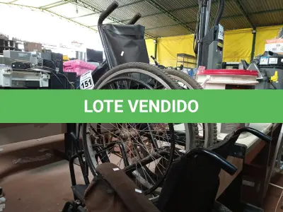 LOTE 151 - 02 CADEIRAS DE RODAS MARCAS E MODELOS DIVERSOS. (NO ESTADO) ATENÇÃO! FAZER A VISITAÇÃO ANTES DE ARREMATAR, NÃO SABEMOS SE FUNCIONA. LEILÃO NÃO TEM GARANTIA E NEM DEVOLUÇÃO, SUJEITO A POSSÍVEIS AVARIAS VISÍVEIS/OCULTAS E/OU AUSÊNCIA DE COMPONENTES.