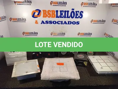 LOTE 125 - 01 LOTE COM VÁRIAS LUMINÁRIAS MARCAS E MODELOS DIVERSOS. (NO ESTADO) ATENÇÃO! FAZER A VISITAÇÃO ANTES DE ARREMATAR, NÃO SABEMOS SE FUNCIONA. LEILÃO NÃO TEM GARANTIA E NEM DEVOLUÇÃO, SUJEITO A POSSÍVEIS AVARIAS VISÍVEIS/OCULTAS E/OU AUSÊNCIA DE COMPONENTES.