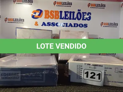 LOTE 121 - 04 LUMINÁRIAS DE EMBUTIR. (NO ESTADO) ATENÇÃO! FAZER A VISITAÇÃO ANTES DE ARREMATAR, NÃO SABEMOS SE FUNCIONA. LEILÃO NÃO TEM GARANTIA E NEM DEVOLUÇÃO, SUJEITO A POSSÍVEIS AVARIAS VISÍVEIS/OCULTAS E/OU AUSÊNCIA DE COMPONENTES.