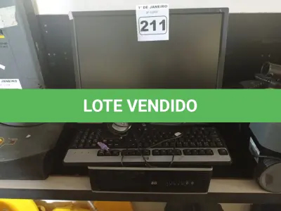 LOTE 211 - 01 CPU, 01 MONITOR, 01 TECLADO E 01 MOUSE. (NO ESTADO) ATENÇÃO! FAZER A VISITAÇÃO ANTES DE ARREMATAR, NÃO SABEMOS SE FUNCIONA. LEILÃO NÃO TEM GARANTIA E NEM DEVOLUÇÃO, SUJEITO A POSSÍVEIS AVARIAS VISÍVEIS/OCULTAS E/OU AUSÊNCIA DE COMPONENTES.