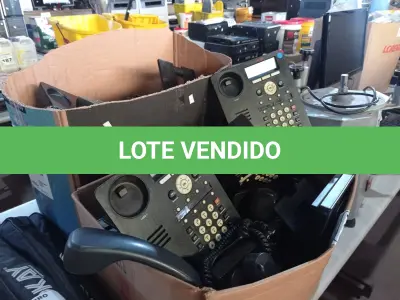 LOTE 311 - 01 LOTE COM VÁRIOS APARELHOS DE TELEFONE. (NO ESTADO) ATENÇÃO! FAZER A VISITAÇÃO ANTES DE ARREMATAR, NÃO SABEMOS SE FUNCIONA. LEILÃO NÃO TEM GARANTIA E NEM DEVOLUÇÃO, SUJEITO A POSSÍVEIS AVARIAS VISÍVEIS/OCULTAS E/OU AUSÊNCIA DE COMPONENTES.