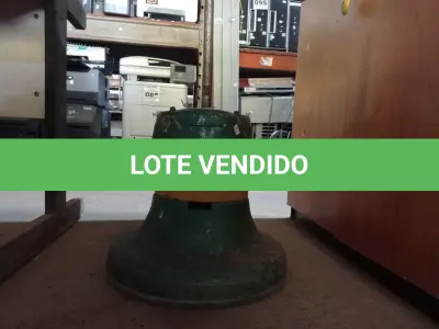LOTE 169 - 01 ENCERADEIRA INDUSTRIAL MARCA BANDEIRANTE. (NO ESTADO) ATENÇÃO! FAZER A VISITAÇÃO ANTES DE ARREMATAR, NÃO SABEMOS SE FUNCIONA. LEILÃO NÃO TEM GARANTIA E NEM DEVOLUÇÃO, SUJEITO A POSSÍVEIS AVARIAS VISÍVEIS/OCULTAS E/OU AUSÊNCIA DE COMPONENTES.