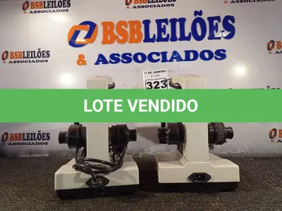 LOTE 323 - 02 MICROSCÓPIOS INCOMPLETOS. (NO ESTADO) ATENÇÃO! FAZER A VISITAÇÃO ANTES DE ARREMATAR, NÃO SABEMOS SE FUNCIONA. LEILÃO NÃO TEM GARANTIA E NEM DEVOLUÇÃO, SUJEITO A POSSÍVEIS AVARIAS VISÍVEIS/OCULTAS E/OU AUSÊNCIA DE COMPONENTES.