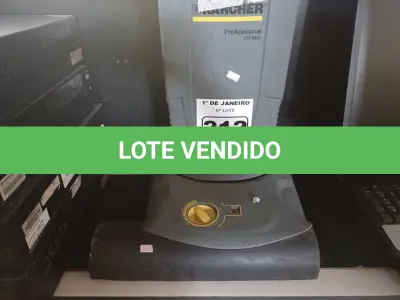 LOTE 212 - 01 ASPIRADOR DE PÓ PROFISSIONAL MARCA KARCHER CV 38/2. (NO ESTADO) ATENÇÃO! FAZER A VISITAÇÃO ANTES DE ARREMATAR, NÃO SABEMOS SE FUNCIONA. LEILÃO NÃO TEM GARANTIA E NEM DEVOLUÇÃO, SUJEITO A POSSÍVEIS AVARIAS VISÍVEIS/OCULTAS E/OU AUSÊNCIA DE COMPONENTES.