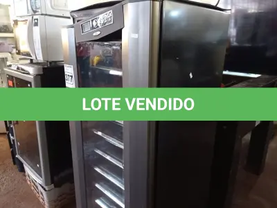 LOTE 377 - 01 ADEGA COM AVARIAS. (NO ESTADO) ATENÇÃO! FAZER A VISITAÇÃO ANTES DE ARREMATAR, NÃO SABEMOS SE FUNCIONA. LEILÃO NÃO TEM GARANTIA E NEM DEVOLUÇÃO, SUJEITO A POSSÍVEIS AVARIAS VISÍVEIS/OCULTAS E/OU AUSÊNCIA DE COMPONENTES.