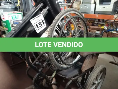 LOTE 151 - 02 CADEIRAS DE RODAS MARCAS E MODELOS DIVERSOS. (NO ESTADO) ATENÇÃO! FAZER A VISITAÇÃO ANTES DE ARREMATAR, NÃO SABEMOS SE FUNCIONA. LEILÃO NÃO TEM GARANTIA E NEM DEVOLUÇÃO, SUJEITO A POSSÍVEIS AVARIAS VISÍVEIS/OCULTAS E/OU AUSÊNCIA DE COMPONENTES.