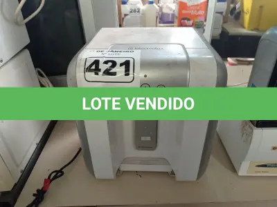 LOTE 421 - 01 PURIFICADOR DE ÁGUA MARCA ELECTROLUX. (NO ESTADO) ATENÇÃO! FAZER A VISITAÇÃO ANTES DE ARREMATAR, NÃO SABEMOS SE FUNCIONA. LEILÃO NÃO TEM GARANTIA E NEM DEVOLUÇÃO, SUJEITO A POSSÍVEIS AVARIAS VISÍVEIS/OCULTAS E/OU AUSÊNCIA DE COMPONENTES.