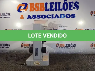 LOTE 026 - 01 MICROSCÓPIO INCOMPLETO LEITZ MARCA GERMANY HM-LUX. (NO ESTADO) ATENÇÃO! FAZER A VISITAÇÃO ANTES DE ARREMATAR, NÃO SABEMOS SE FUNCIONA. LEILÃO NÃO TEM GARANTIA E NEM DEVOLUÇÃO, SUJEITO A POSSÍVEIS AVARIAS VISÍVEIS/OCULTAS E/OU AUSÊNCIA DE COMPONENTES.