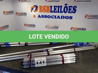 LOTE 141 - 01 LOTE COM CABOS PARA MOP PROFISSIONAL.(NO ESTADO) ATENÇÃO! FAZER A VISITAÇÃO ANTES DE ARREMATAR, NÃO SABEMOS SE FUNCIONA. LEILÃO NÃO TEM GARANTIA E NEM DEVOLUÇÃO, SUJEITO A POSSÍVEIS AVARIAS VISÍVEIS/OCULTAS E/OU AUSÊNCIA DE COMPONENTES.
