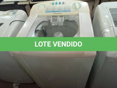 LOTE 464 - 01 MÁQUINA DE LAVAR ROUPAS MARCA ELECTROLUX 220V. (NO ESTADO) ATENÇÃO! FAZER A VISITAÇÃO ANTES DE ARREMATAR, NÃO SABEMOS SE FUNCIONA. LEILÃO NÃO TEM GARANTIA E NEM DEVOLUÇÃO, SUJEITO A POSSÍVEIS AVARIAS VISÍVEIS/OCULTAS E/OU AUSÊNCIA DE COMPONENTES.