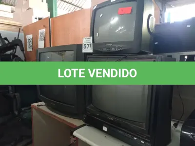 LOTE 577 - 03 TV’S DE TUBO MARCAS E MODELOS DIVERSOS. (NO ESTADO) ATENÇÃO! FAZER A VISITAÇÃO ANTES DE ARREMATAR, NÃO SABEMOS SE FUNCIONA. LEILÃO NÃO TEM GARANTIA E NEM DEVOLUÇÃO, SUJEITO A POSSÍVEIS AVARIAS VISÍVEIS/OCULTAS E/OU AUSÊNCIA DE COMPONENTES.