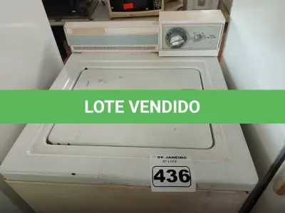 LOTE 436 - 01 MÁQUINA DE LAVAR ROUPAS. (NO ESTADO) ATENÇÃO! FAZER A VISITAÇÃO ANTES DE ARREMATAR, NÃO SABEMOS SE FUNCIONA. LEILÃO NÃO TEM GARANTIA E NEM DEVOLUÇÃO, SUJEITO A POSSÍVEIS AVARIAS VISÍVEIS/OCULTAS E/OU AUSÊNCIA DE COMPONENTES.