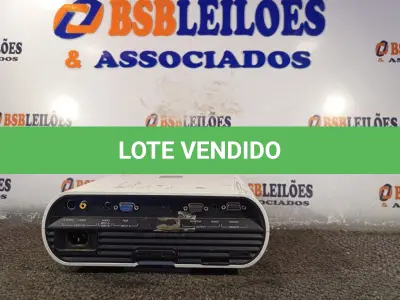LOTE 042 - 01 PROJETOR MULTIMÍDIA MARCA SONY. (NO ESTADO) ATENÇÃO! FAZER A VISITAÇÃO ANTES DE ARREMATAR, NÃO SABEMOS SE FUNCIONA. LEILÃO NÃO TEM GARANTIA E NEM DEVOLUÇÃO, SUJEITO A POSSÍVEIS AVARIAS VISÍVEIS/OCULTAS E/OU AUSÊNCIA DE COMPONENTES.