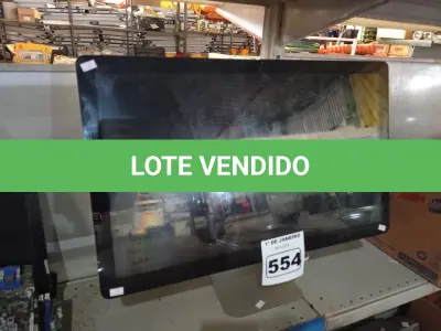 LOTE 554 - 01 COMPUTADOR MACINTOSH. (NO ESTADO) ATENÇÃO! FAZER A VISITAÇÃO ANTES DE ARREMATAR, NÃO SABEMOS SE FUNCIONA. LEILÃO NÃO TEM GARANTIA E NEM DEVOLUÇÃO, SUJEITO A POSSÍVEIS AVARIAS VISÍVEIS/OCULTAS E/OU AUSÊNCIA DE COMPONENTES.