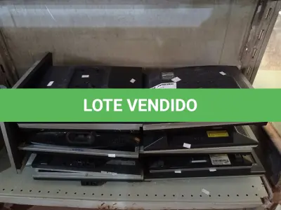 LOTE 560 - 13 MONITORES MARCAS E MODELOS DIVERSOS. (NO ESTADO) ATENÇÃO! FAZER A VISITAÇÃO ANTES DE ARREMATAR, NÃO SABEMOS SE FUNCIONA. LEILÃO NÃO TEM GARANTIA E NEM DEVOLUÇÃO, SUJEITO A POSSÍVEIS AVARIAS VISÍVEIS/OCULTAS E/OU AUSÊNCIA DE COMPONENTES.