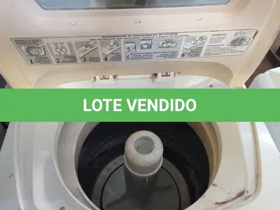 LOTE 469 - 01 MÁQUINA DE LAVAR ROUPAS MARCA BRASTEMP. (NO ESTADO) ATENÇÃO! FAZER A VISITAÇÃO ANTES DE ARREMATAR, NÃO SABEMOS SE FUNCIONA. LEILÃO NÃO TEM GARANTIA E NEM DEVOLUÇÃO, SUJEITO A POSSÍVEIS AVARIAS VISÍVEIS/OCULTAS E/OU AUSÊNCIA DE COMPONENTES.