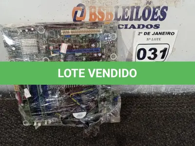 LOTE 031 - 01 PLACA MÃE INTEL DG 43GT, 4GB DE MEMÓRIA E PROCESSADOR CORE2 QUAD. (NO ESTADO) ATENÇÃO! FAZER A VISITAÇÃO ANTES DE ARREMATAR, NÃO SABEMOS SE FUNCIONA. LEILÃO NÃO TEM GARANTIA E NEM DEVOLUÇÃO, SUJEITO A POSSÍVEIS AVARIAS VISÍVEIS/OCULTAS E/OU AUSÊNCIA DE COMPONENTES.