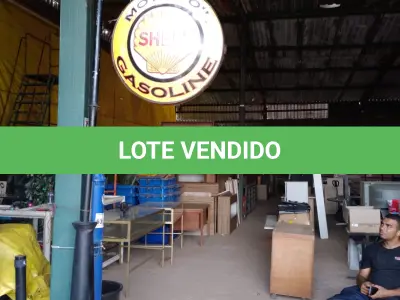 LOTE 374 - 01 PLACA DE PROPAGANDA RETRO SHELL GASOLINE. (NO ESTADO) ATENÇÃO! FAZER A VISITAÇÃO ANTES DE ARREMATAR, NÃO SABEMOS SE FUNCIONA. LEILÃO NÃO TEM GARANTIA E NEM DEVOLUÇÃO, SUJEITO A POSSÍVEIS AVARIAS VISÍVEIS/OCULTAS E/OU AUSÊNCIA DE COMPONENTES.