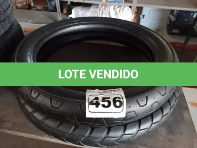 LOTE 456 - 02 PNEUS DE MOTO 100/90/18, 90/90/21. (NO ESTADO) ATENÇÃO! FAZER A VISITAÇÃO ANTES DE ARREMATAR, NÃO SABEMOS SE FUNCIONA. LEILÃO NÃO TEM GARANTIA E NEM DEVOLUÇÃO, SUJEITO A POSSÍVEIS AVARIAS VISÍVEIS/OCULTAS E/OU AUSÊNCIA DE COMPONENTES.