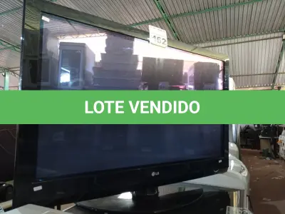 LOTE 462 - 01 TV LG 42” POL. (NO ESTADO) ATENÇÃO! FAZER A VISITAÇÃO ANTES DE ARREMATAR, NÃO SABEMOS SE FUNCIONA. LEILÃO NÃO TEM GARANTIA E NEM DEVOLUÇÃO, SUJEITO A POSSÍVEIS AVARIAS VISÍVEIS/OCULTAS E/OU AUSÊNCIA DE COMPONENTES.
