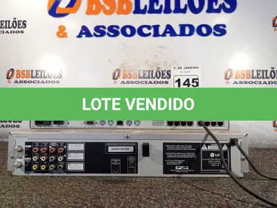 LOTE 145 - 01 DVD PLAYER/VÍDEO CASSETE RECORDER MODELO:DC884B MARCA LG E 01 SWITCH COM 16 CANAIS MARCA DELL. (NO ESTADO) ATENÇÃO! FAZER A VISITAÇÃO ANTES DE ARREMATAR, NÃO SABEMOS SE FUNCIONA. LEILÃO NÃO TEM GARANTIA E NEM DEVOLUÇÃO, SUJEITO A POSSÍVEIS AVARIAS VISÍVEIS/OCULTAS E/OU AUSÊNCIA DE COMPONENTES.