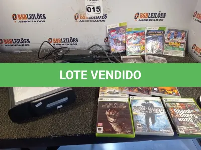 LOTE 015 - 01 XBOX 360 COM FONTE E VARIOS JOGOS. (NO ESTADO) ATENÇÃO! FAZER A VISITAÇÃO ANTES DE ARREMATAR, NÃO SABEMOS SE FUNCIONA. LEILÃO NÃO TEM GARANTIA E NEM DEVOLUÇÃO, SUJEITO A POSSÍVEIS AVARIAS VISÍVEIS/OCULTAS E/OU AUSÊNCIA DE COMPONENTES.