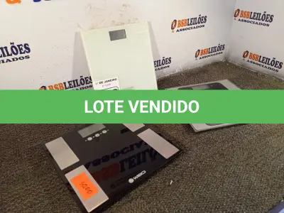 LOTE 053 - 03 BALANÇAS DE USO DOMÉSTICO. (NO ESTADO) ATENÇÃO! FAZER A VISITAÇÃO ANTES DE ARREMATAR, NÃO SABEMOS SE FUNCIONA. LEILÃO NÃO TEM GARANTIA E NEM DEVOLUÇÃO, SUJEITO A POSSÍVEIS AVARIAS VISÍVEIS/OCULTAS E/OU AUSÊNCIA DE COMPONENTES.