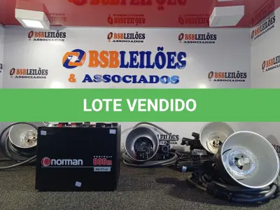 LOTE 024 - 01 JOGO COM 04 CABEÇAS DE LÂMPADAS DE FLASHS ESTROBOSCÓPICA NORMAN LH500 E 01 CAIXA DE ENERGIA PORTRAIT 808M M/TCL. (NO ESTADO) ATENÇÃO! FAZER A VISITAÇÃO ANTES DE ARREMATAR, NÃO SABEMOS SE FUNCIONA. LEILÃO NÃO TEM GARANTIA E NEM DEVOLUÇÃO, SUJEITO A POSSÍVEIS AVARIAS VISÍVEIS/OCULTAS E/OU AUSÊNCIA DE COMPONENTES.