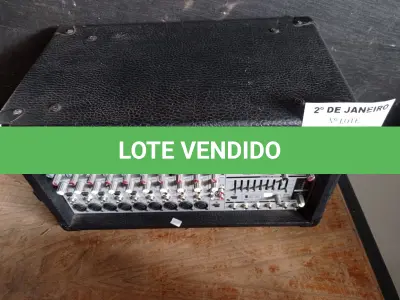LOTE 066 - 01 MESA DE SOM MARCA EUROPOWER PMX2000. (NO ESTADO) ATENÇÃO! FAZER A VISITAÇÃO ANTES DE ARREMATAR, NÃO SABEMOS SE FUNCIONA. LEILÃO NÃO TEM GARANTIA E NEM DEVOLUÇÃO, SUJEITO A POSSÍVEIS AVARIAS VISÍVEIS/OCULTAS E/OU AUSÊNCIA DE COMPONENTES.