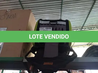 LOTE 534 - 01 CARRINHO DE TRANSPORTE PARA PET’S. (NO ESTADO) ATENÇÃO! FAZER A VISITAÇÃO ANTES DE ARREMATAR, NÃO SABEMOS SE FUNCIONA. LEILÃO NÃO TEM GARANTIA E NEM DEVOLUÇÃO, SUJEITO A POSSÍVEIS AVARIAS VISÍVEIS/OCULTAS E/OU AUSÊNCIA DE COMPONENTES.