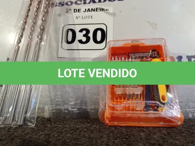 LOTE 030 - 01 KIT DE BROCA LONGA COM 03 PEÇAS 300MM E 01 KIT DE CHAVES DE PRECISÃO. (NOVO) (NO ESTADO) ATENÇÃO! FAZER A VISITAÇÃO ANTES DE ARREMATAR, NÃO SABEMOS SE FUNCIONA. LEILÃO NÃO TEM GARANTIA E NEM DEVOLUÇÃO, SUJEITO A POSSÍVEIS AVARIAS VISÍVEIS/OCULTAS E/OU AUSÊNCIA DE COMPONENTES.