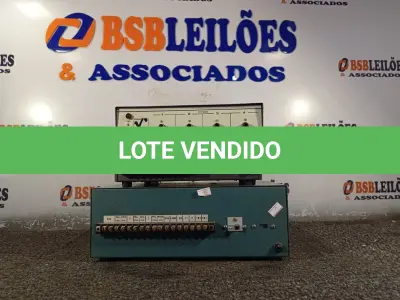 LOTE 104 - 01 FONTE REGULADA E 02 APARELHOS VIDISOM PRÉ V-440. (NO ESTADO) ATENÇÃO! FAZER A VISITAÇÃO ANTES DE ARREMATAR, NÃO SABEMOS SE FUNCIONA. LEILÃO NÃO TEM GARANTIA E NEM DEVOLUÇÃO, SUJEITO A POSSÍVEIS AVARIAS VISÍVEIS/OCULTAS E/OU AUSÊNCIA DE COMPONENTES.
