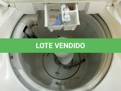 LOTE 464 - 01 MÁQUINA DE LAVAR ROUPAS MARCA ELECTROLUX 220V. (NO ESTADO) ATENÇÃO! FAZER A VISITAÇÃO ANTES DE ARREMATAR, NÃO SABEMOS SE FUNCIONA. LEILÃO NÃO TEM GARANTIA E NEM DEVOLUÇÃO, SUJEITO A POSSÍVEIS AVARIAS VISÍVEIS/OCULTAS E/OU AUSÊNCIA DE COMPONENTES.