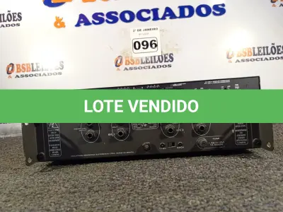 LOTE 096 - 01 AMPLIFICADOR POWER MODELO:DBS E 01 CONTROLADOR INTEGRADO AMX 3200.(NO ESTADO) ATENÇÃO! FAZER A VISITAÇÃO ANTES DE ARREMATAR, NÃO SABEMOS SE FUNCIONA. LEILÃO NÃO TEM GARANTIA E NEM DEVOLUÇÃO, SUJEITO A POSSÍVEIS AVARIAS VISÍVEIS/OCULTAS E/OU AUSÊNCIA DE COMPONENTES.