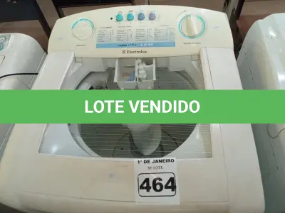 LOTE 464 - 01 MÁQUINA DE LAVAR ROUPAS MARCA ELECTROLUX 220V. (NO ESTADO) ATENÇÃO! FAZER A VISITAÇÃO ANTES DE ARREMATAR, NÃO SABEMOS SE FUNCIONA. LEILÃO NÃO TEM GARANTIA E NEM DEVOLUÇÃO, SUJEITO A POSSÍVEIS AVARIAS VISÍVEIS/OCULTAS E/OU AUSÊNCIA DE COMPONENTES.