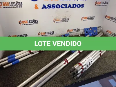 LOTE 141 - 01 LOTE COM CABOS PARA MOP PROFISSIONAL.(NO ESTADO) ATENÇÃO! FAZER A VISITAÇÃO ANTES DE ARREMATAR, NÃO SABEMOS SE FUNCIONA. LEILÃO NÃO TEM GARANTIA E NEM DEVOLUÇÃO, SUJEITO A POSSÍVEIS AVARIAS VISÍVEIS/OCULTAS E/OU AUSÊNCIA DE COMPONENTES.