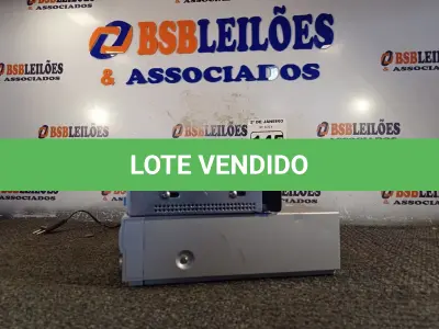 LOTE 145 - 01 DVD PLAYER/VÍDEO CASSETE RECORDER MODELO:DC884B MARCA LG E 01 SWITCH COM 16 CANAIS MARCA DELL. (NO ESTADO) ATENÇÃO! FAZER A VISITAÇÃO ANTES DE ARREMATAR, NÃO SABEMOS SE FUNCIONA. LEILÃO NÃO TEM GARANTIA E NEM DEVOLUÇÃO, SUJEITO A POSSÍVEIS AVARIAS VISÍVEIS/OCULTAS E/OU AUSÊNCIA DE COMPONENTES.