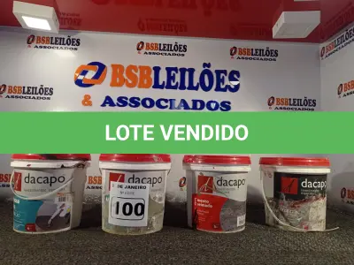 LOTE 100 - 04 BALDES DE REVESTIMENTO, SENDO 03 DE MASSA FINA E 01 DE CIMENTO QUEIMADO. (NO ESTADO) ATENÇÃO! FAZER A VISITAÇÃO ANTES DE ARREMATAR, NÃO SABEMOS SE FUNCIONA. LEILÃO NÃO TEM GARANTIA E NEM DEVOLUÇÃO, SUJEITO A POSSÍVEIS AVARIAS VISÍVEIS/OCULTAS E/OU AUSÊNCIA DE COMPONENTES.