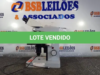 LOTE 026 - 01 MICROSCÓPIO INCOMPLETO LEITZ MARCA GERMANY HM-LUX. (NO ESTADO) ATENÇÃO! FAZER A VISITAÇÃO ANTES DE ARREMATAR, NÃO SABEMOS SE FUNCIONA. LEILÃO NÃO TEM GARANTIA E NEM DEVOLUÇÃO, SUJEITO A POSSÍVEIS AVARIAS VISÍVEIS/OCULTAS E/OU AUSÊNCIA DE COMPONENTES.