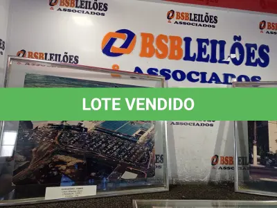 LOTE 088 - 03 QUADROS DECORATIVOS. (NO ESTADO) ATENÇÃO! FAZER A VISITAÇÃO ANTES DE ARREMATAR, NÃO SABEMOS SE FUNCIONA. LEILÃO NÃO TEM GARANTIA E NEM DEVOLUÇÃO, SUJEITO A POSSÍVEIS AVARIAS VISÍVEIS/OCULTAS E/OU AUSÊNCIA DE COMPONENTES.
