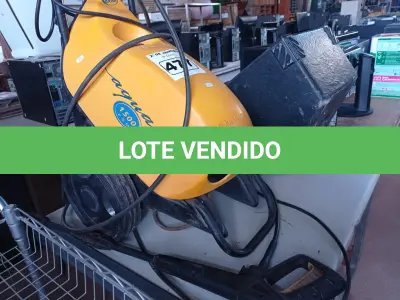 LOTE 477 - 01 LAVADORA DE ALTA PRESSÃO SEMI INDUSTRIAL MARCA ELECTROLUX (NO ESTADO) ATENÇÃO! FAZER A VISITAÇÃO ANTES DE ARREMATAR, NÃO SABEMOS SE FUNCIONA. LEILÃO NÃO TEM GARANTIA E NEM DEVOLUÇÃO, SUJEITO A POSSÍVEIS AVARIAS VISÍVEIS/OCULTAS E/OU AUSÊNCIA DE COMPONENTES.