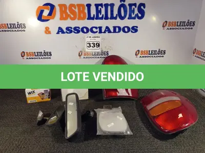 LOTE 339 - 02 LANTERNAS DA GRAND CARAVAM, 03 ESPELHOS RETROVISORES E 02 FILTROS WIX. (NO ESTADO) ATENÇÃO! FAZER A VISITAÇÃO ANTES DE ARREMATAR, NÃO SABEMOS SE FUNCIONA. LEILÃO NÃO TEM GARANTIA E NEM DEVOLUÇÃO, SUJEITO A POSSÍVEIS AVARIAS VISÍVEIS/OCULTAS E/OU AUSÊNCIA DE COMPONENTES.