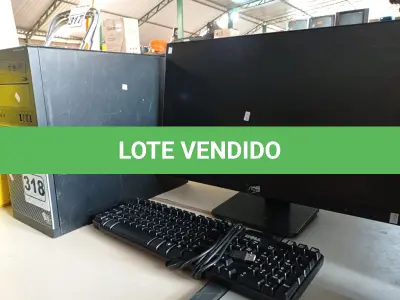 LOTE 318 - 01 CPU, 01 TECLADO E 01 MONITOR. (NO ESTADO) ATENÇÃO! FAZER A VISITAÇÃO ANTES DE ARREMATAR, NÃO SABEMOS SE FUNCIONA. LEILÃO NÃO TEM GARANTIA E NEM DEVOLUÇÃO, SUJEITO A POSSÍVEIS AVARIAS VISÍVEIS/OCULTAS E/OU AUSÊNCIA DE COMPONENTES.