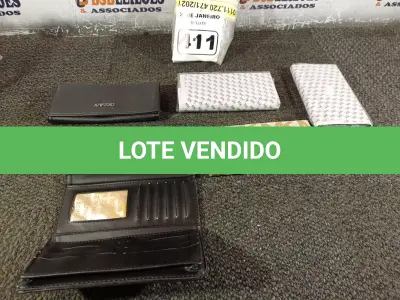 LOTE 411 - 05 CARTEIRAS FEMININA. (NO ESTADO) ATENÇÃO! FAZER A VISITAÇÃO ANTES DE ARREMATAR, NÃO SABEMOS SE FUNCIONA. LEILÃO NÃO TEM GARANTIA E NEM DEVOLUÇÃO, SUJEITO A POSSÍVEIS AVARIAS VISÍVEIS/OCULTAS E/OU AUSÊNCIA DE COMPONENTES.