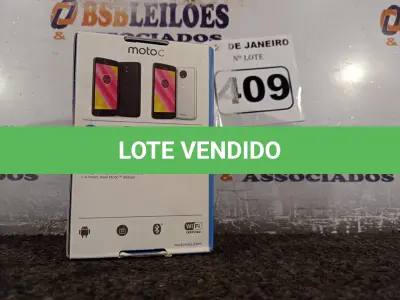 LOTE 409 - 01 CELULAR MOTOC MODELO:XT1750 8GB MARCA LENOVO. (NO ESTADO) ATENÇÃO! FAZER A VISITAÇÃO ANTES DE ARREMATAR, NÃO SABEMOS SE FUNCIONA. LEILÃO NÃO TEM GARANTIA E NEM DEVOLUÇÃO, SUJEITO A POSSÍVEIS AVARIAS VISÍVEIS/OCULTAS E/OU AUSÊNCIA DE COMPONENTES.